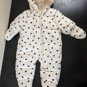 Old Navy Cream and Black Heart Footie